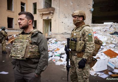 الأمن الأوكراني يحتجز امرأة بتهمة التآمر لمهاجمة زيلينسكي