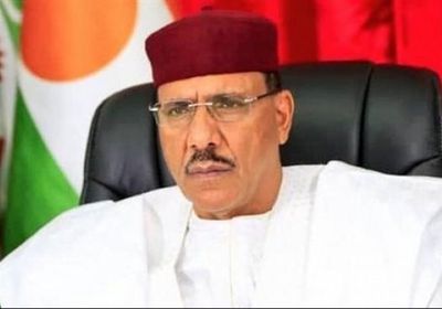 مستشار رئيس النيجر يكشف حقيقة استقالة بازوم