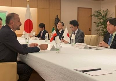 الخارجية اليابانية تطالب إيران بعدم تسليح روسيا