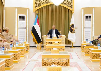 الرئيس الزُبيدي: موقع لحج الاستراتيجي يفرض تحديات عسكرية وأمنية