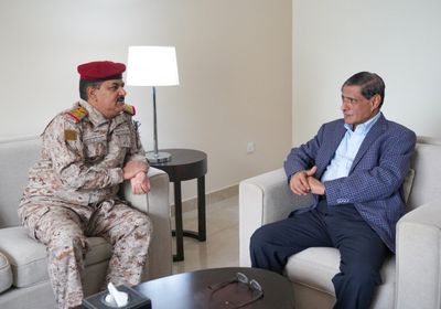 البحسني يطلع على الموقف الميداني في الجبهات