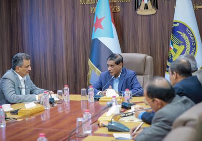 البحسني يدعو السلطات المحلية لتبادل الخبرات وتعميم التجارب الناجحة