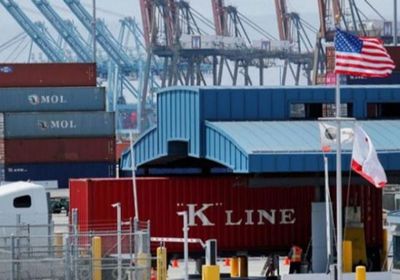 عجز التجارة الأمريكية يهبط 4% لانخفاض الواردات