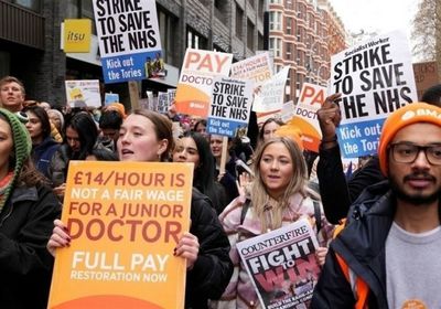 الأطباء في بريطانيا يدخلون إضراباً جديداً