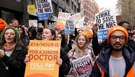 الأطباء في بريطانيا يدخلون إضراباً جديداً