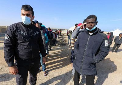 تونس تبحث مسألة المهاجرين الأفارقة