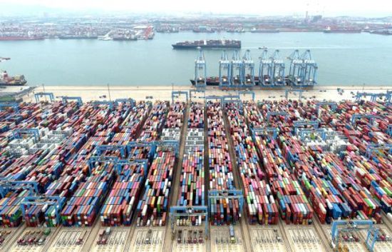 صادرات كوريا الجنوبية تهبط 15.3% بـ10 أيام