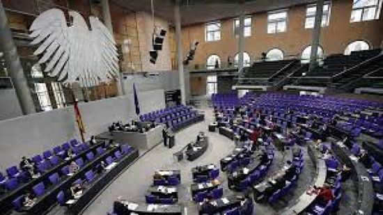 البرلمان الألماني يدرس رفع ضريبة الانبعاثات الكربونية