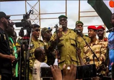 قادة الانقلاب بالنيجر يتراجع: منفتحون على الحوار