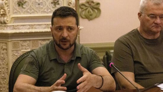 مستشار الرئيس الأوكراني الأسبق: خطة زيلينسكي للسلام مستحيلة التطبيق