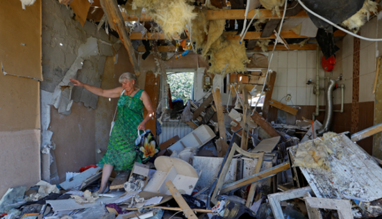 مصرع 7 أشخاص إثر قصف روسي لخيرسون الأوكرانية