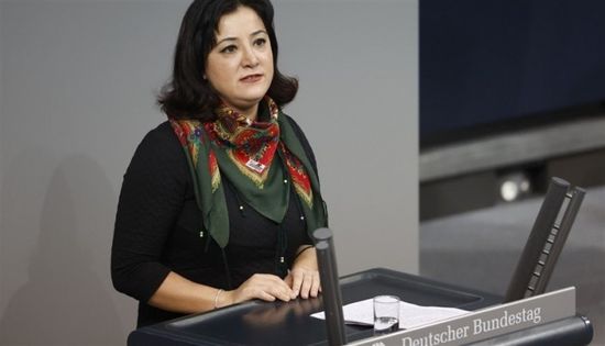 احتجاز نائب ألمانية في تركيا بسبب منشورات على مواقع التواصل