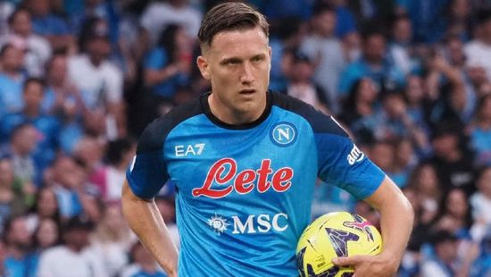 لاعب نابولي يوافق على الانتقال إلى الأهلي السعودي