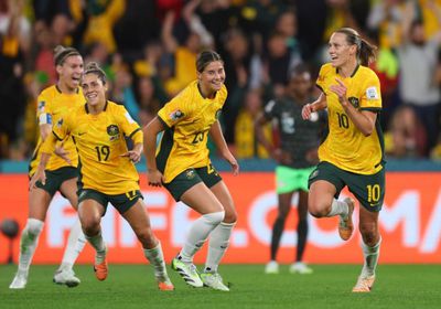 رئيس وزراء أستراليا يدعم منح إجازة عامة حال الفوز بكأس العالم