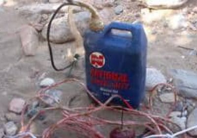 تفكيك شبكات ألغام على طريق ترابي في وادي عومران