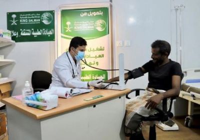 عيادات "سلمان للإغاثة" تستقبل مرضى مخيم وعلان في حجة