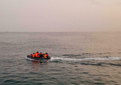 فرنسا توجه الاتهام إلى 4 أشخاص بقضية غرق مهاجرين