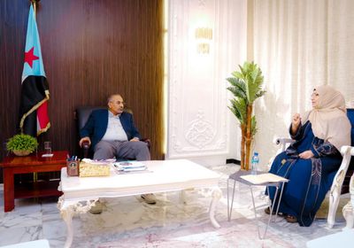 الرئيس الزُبيدي يطالب هيئة مكافحة الفساد بأداء مهامها باستقلالية