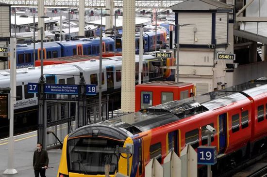 سائقو قطارات في بريطانيا يعلنون أول سبتمبر يومًا للإضراب