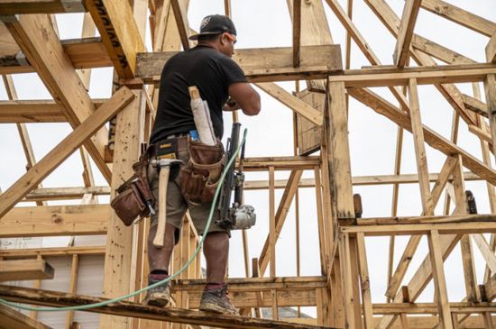 تسارع معدلات بناء المنازل بالولايات المتحدة في يوليو