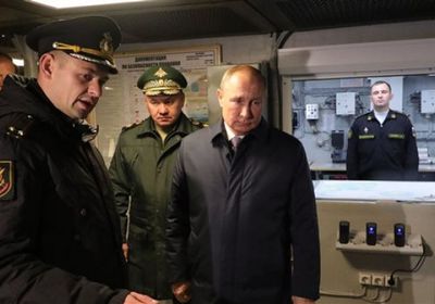 الرئيس الروسي يتفقد مقر قيادة العملية العسكرية في أوكرانيا