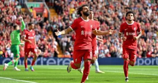 ليفربول يفوز بثلاثية في الدوري الإنجليزي