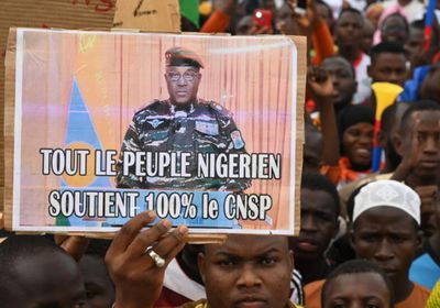 الآلاف يتظاهرون في النيجر دعمًا للانقلاب