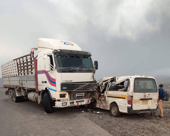 حادث مروري في تعز يخلف وفيات وإصابات