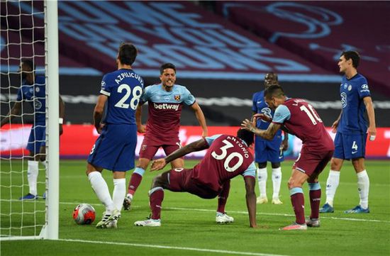 تشيلسي يتعثر ويخسر أمام وست هام