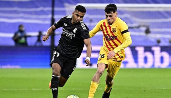 ثنائية بيدري وتوريس تقود برشلونة للفوز على قادش