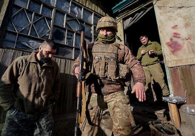 بسبب اتهامات بالفساد.. الأمن الأوكراني يداهم أكثر من 200 مركز تجنيد