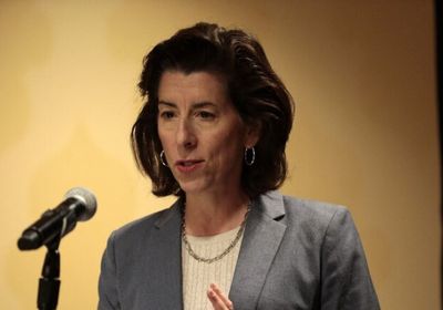 وزيرة التجارة الأمريكية تزور الصين الأسبوع المقبل