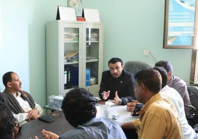 انتقالي شبوة يطلع على احتياجات مستشفى رضوم وخدماته