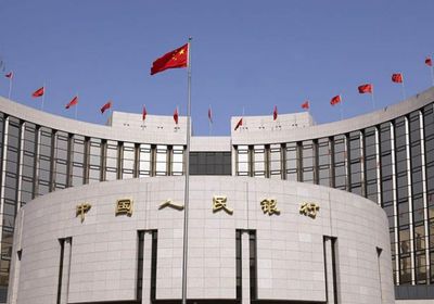 الصين تخفض الفائدة على الإقراض لأجل عام وتثبتها للقروض الطويلة