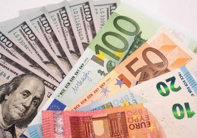 بيع سندات بقيمة تريليوني دولار خلال 7 أشهر عالميا