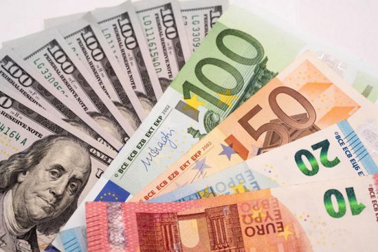 بيع سندات بقيمة تريليوني دولار خلال 7 أشهر عالميا