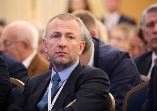 القضاء الروسي يلاحق مليارديرا متهم بالتهرب الضريبي