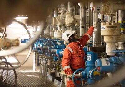 إكوينور تبيع حصتها في أكبر مشروع نفطي في أذربيجان بمليار دولار