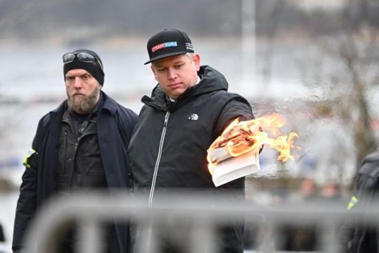 الدنمارك ستحظر حرق المصحف