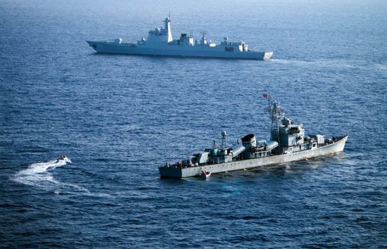 مناورات أسترالية فليبينية في بحر الصين الجنوبي