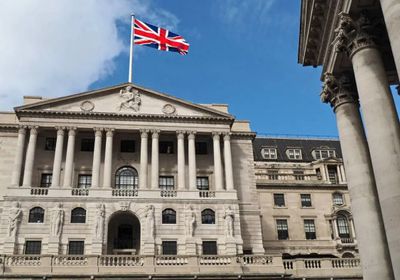 بنك إنجلترا يحذر من تأثير ارتفاع الفائدة على الشركات والاقتصاد
