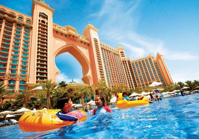 نمو قياسي في عائدات الفنادق في دبي خلال النصف الأول