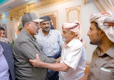 الرئيس الزُبيدي من منزل عبداللطيف السيد: نمضي على نهج الشهداء