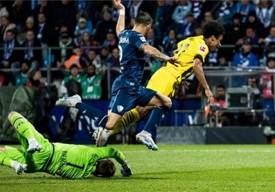 مالن ينقذ دورتموند ويمنحه التعادل في بوخوم