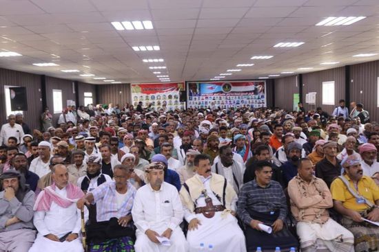 قبائل يافع حضرموت تجدد تفويضها للرئيس الزُبيدي