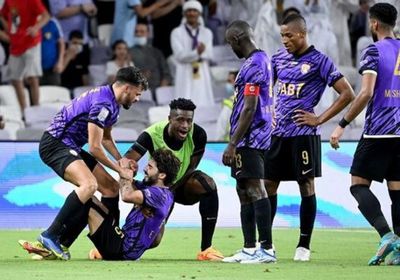 العين يتصدر الدوري الإماراتي