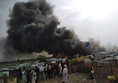 حريق يدمر 70 مأوى للنازحين جنوبي مأرب