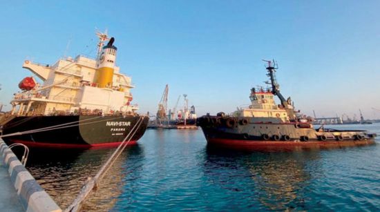 مسؤول أوكراني: ثاني سفينة حبوب عالقة تغادر ميناء أوديسا