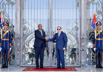 تفاصيل لقاء الرئيس السيسي والبرهان بمدينة العلمين