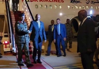 رئيس مجلس السيادة يعود إلى السودان بعد أول زيارة خارجية منذ الحرب